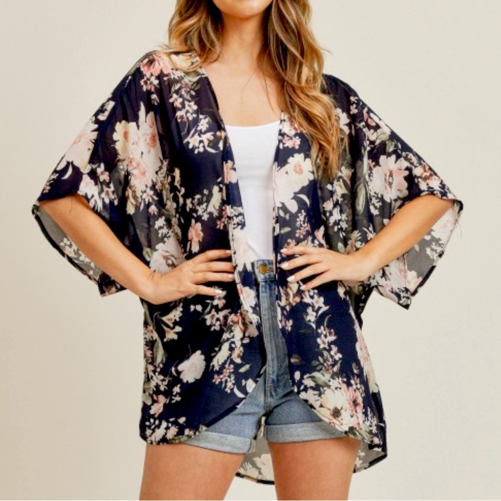 Miss Lili Women’s Sheer Sunwashed Black Floral Kimono